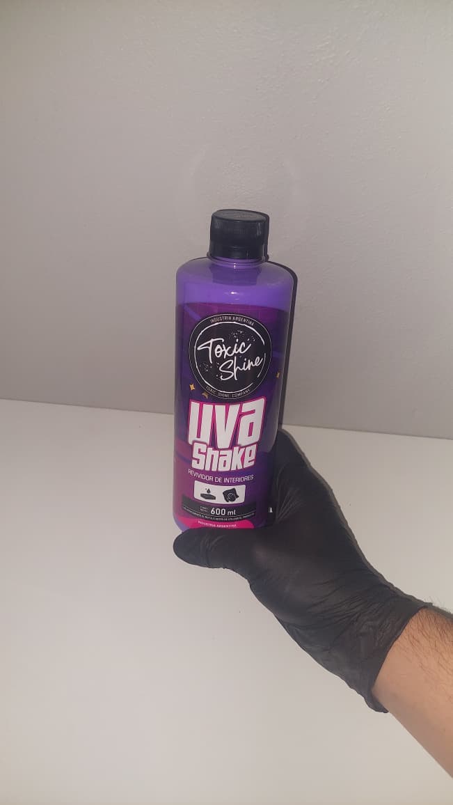 Toxic Shine UVA SHAKE acondicionador de plasticos int/ext